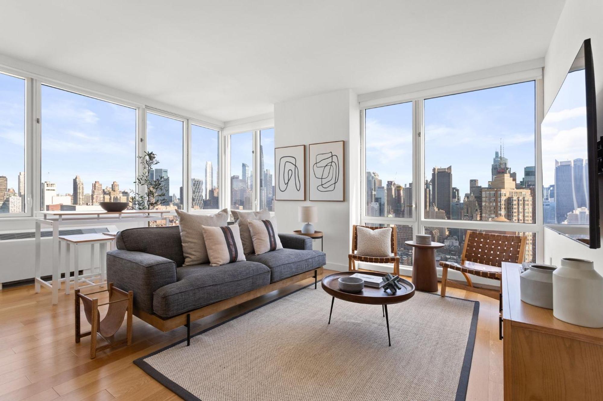 1 Bd Luxury With Stunning Views Appartement